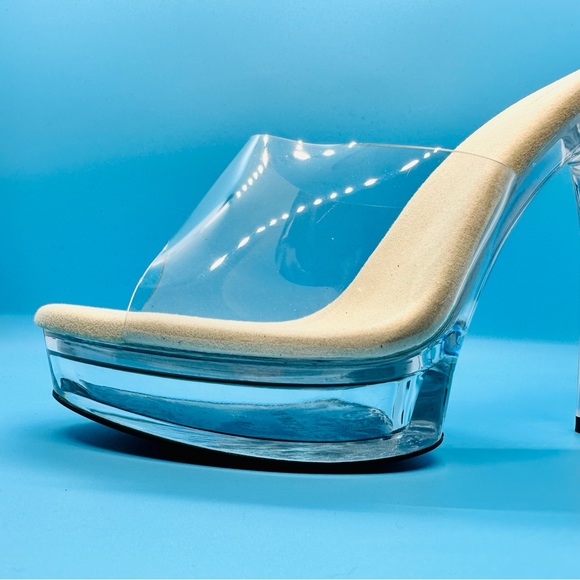 Clear Competition Heels - Picture 3 of 4